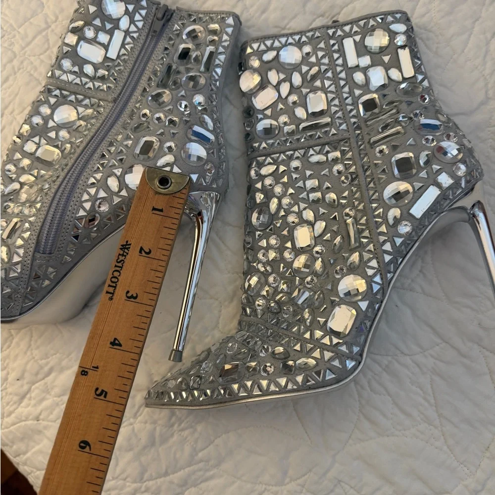 Steve Madden Silver Crystal Embellished Pointed-Toe Stiletto Boots - Picture 3 of 7